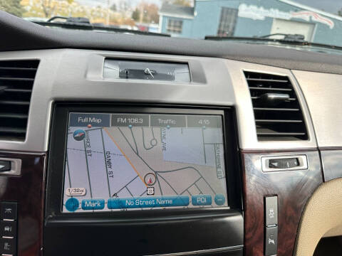 2012 Cadillac Escalade Luxury