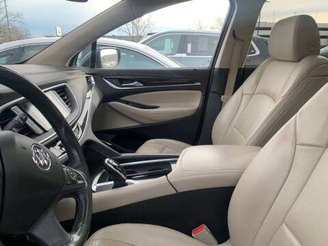 2020 Buick Enclave Essence