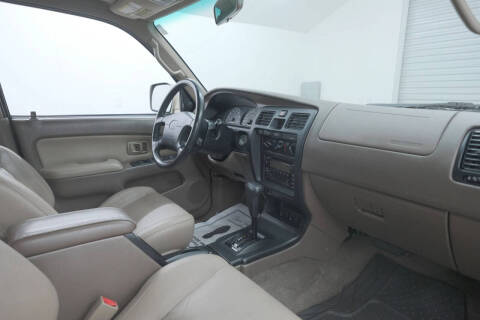 2002 Toyota 4Runner SR5