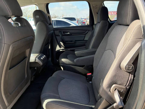 2017 Chevrolet Traverse LT