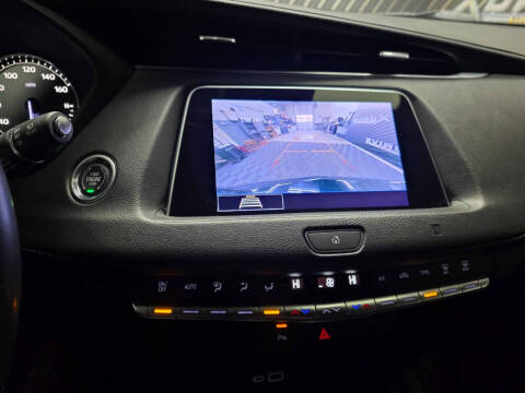 2020 Cadillac XT4 Premium Luxury