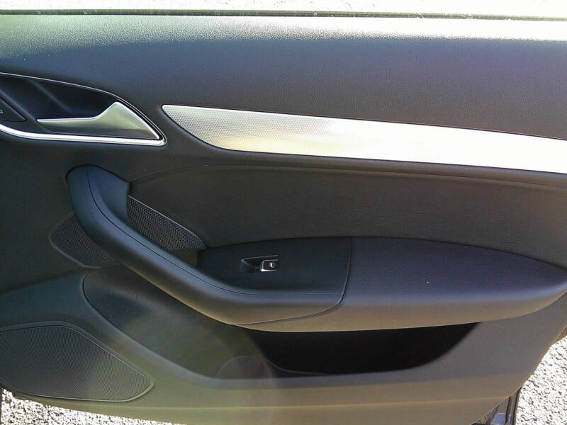 2016 Audi Q3 2.0T quattro Premium Plus