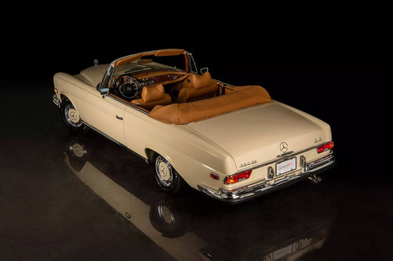 1971 Mercedes-Benz 280-Class