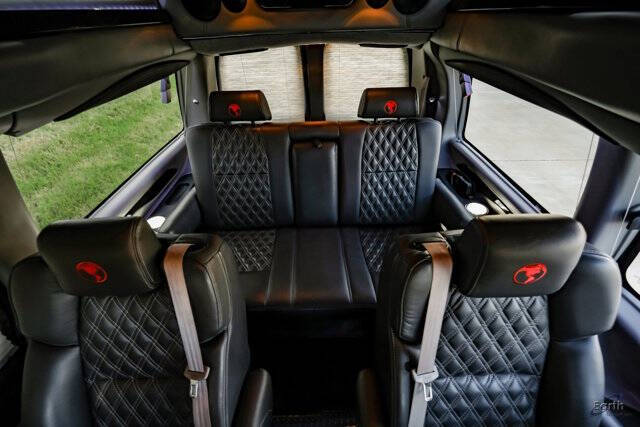 2023 Chevrolet Express 2500