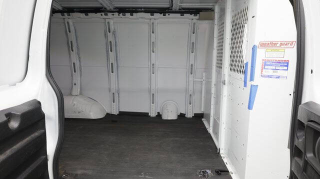 2023 Chevrolet Express 2500