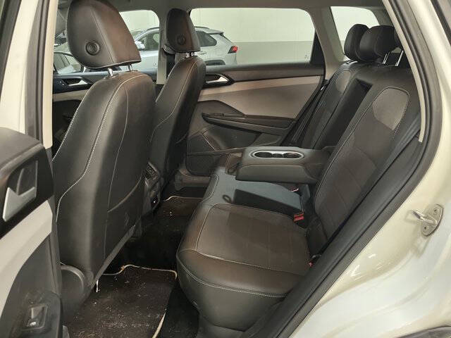 2023 Volkswagen Taos SE