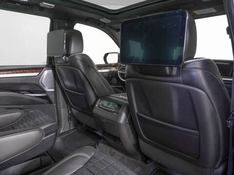 2025 Cadillac Escalade Sport Platinum