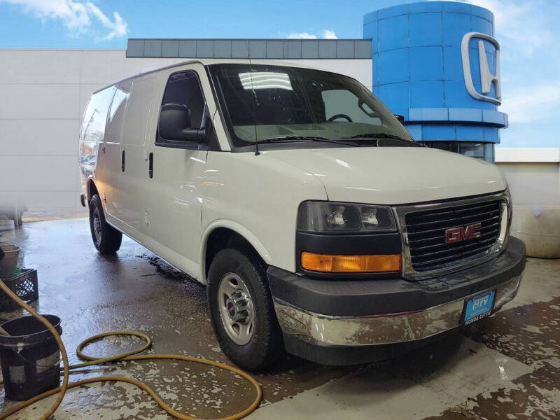 2017 GMC Savana 2500