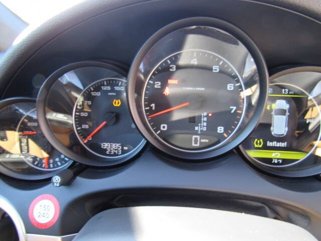 2014 Porsche Cayenne Platinum