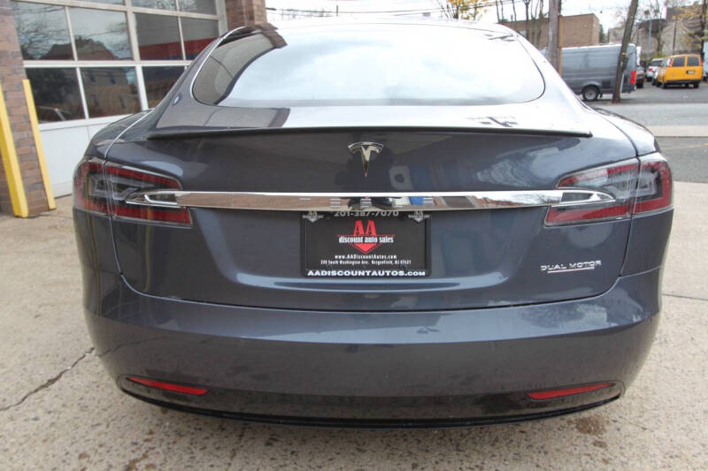 2020 Tesla Model S Performance photo 6