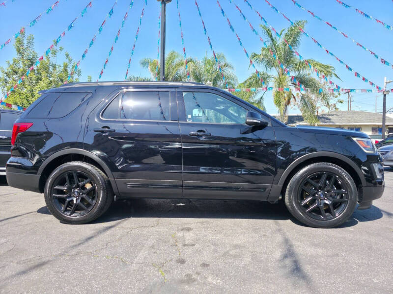 2017 Ford Explorer Sport