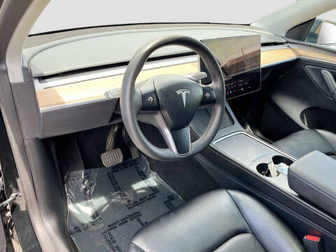 2024 Tesla Model Y Long Range