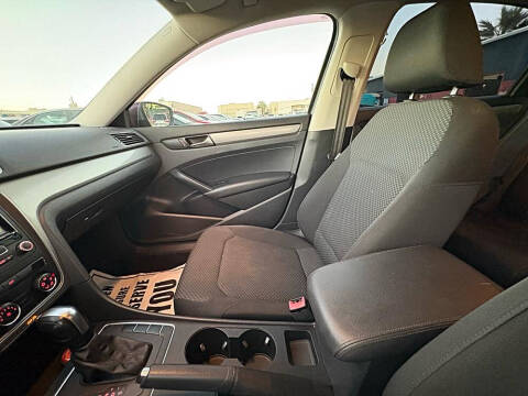 2014 Volkswagen Passat