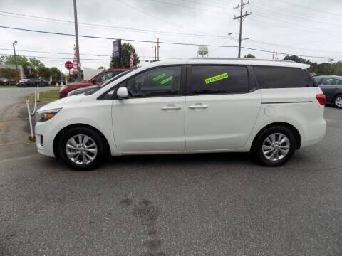 2015 Kia Sedona for sale at Pro-Motion Motor Co in Hickory NC