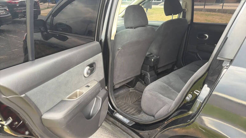 2012 Nissan Versa 1.8 S