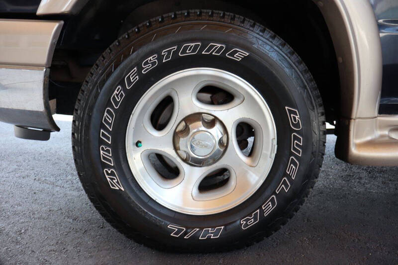 2000 Ford Explorer Eddie Bauer