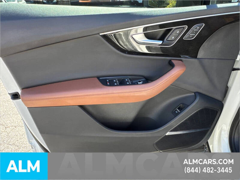 2024 Audi Q7 quattro Premium Plus 45 TFSI