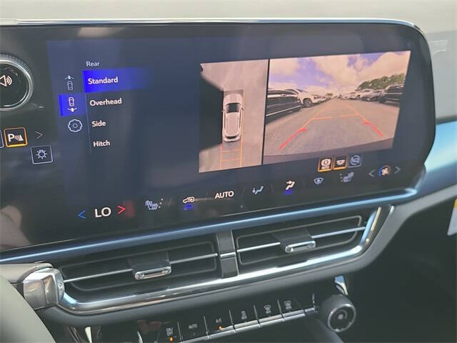 2026 Chevrolet Equinox EV LT 2