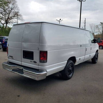 2014 Ford E-Series E-150