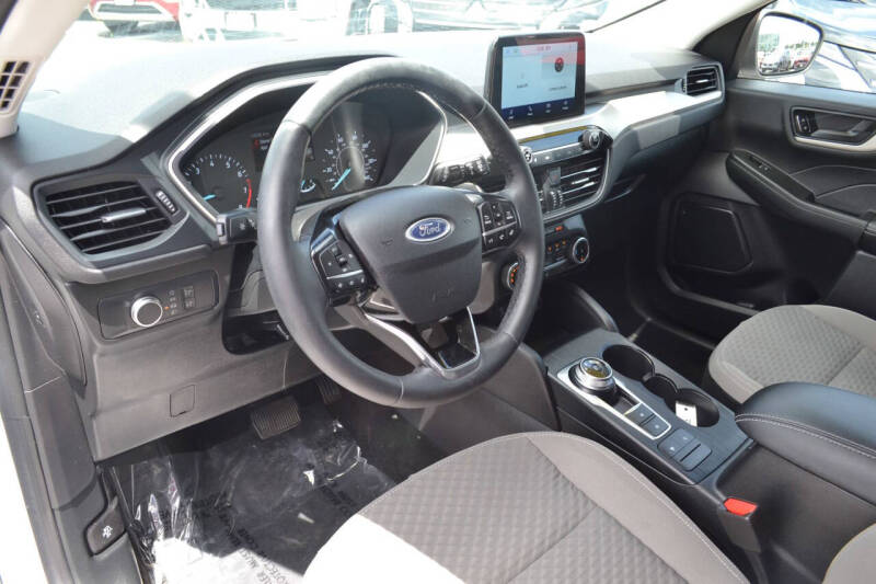 2022 Ford Escape SE