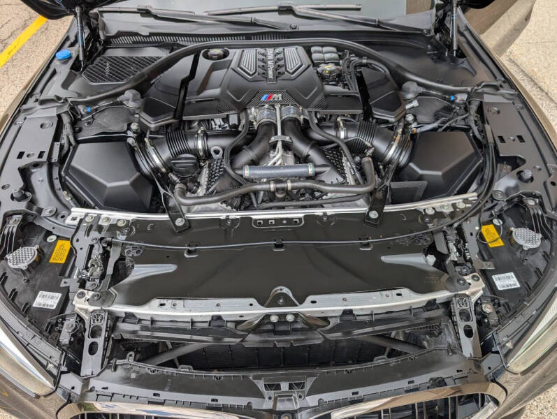 2022 BMW M8 Competition