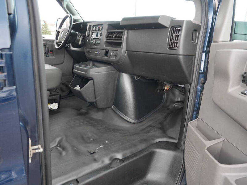 2019 Chevrolet Express 2500
