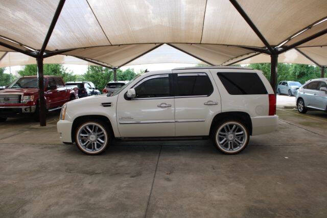 2011 Cadillac Escalade Platinum Edition