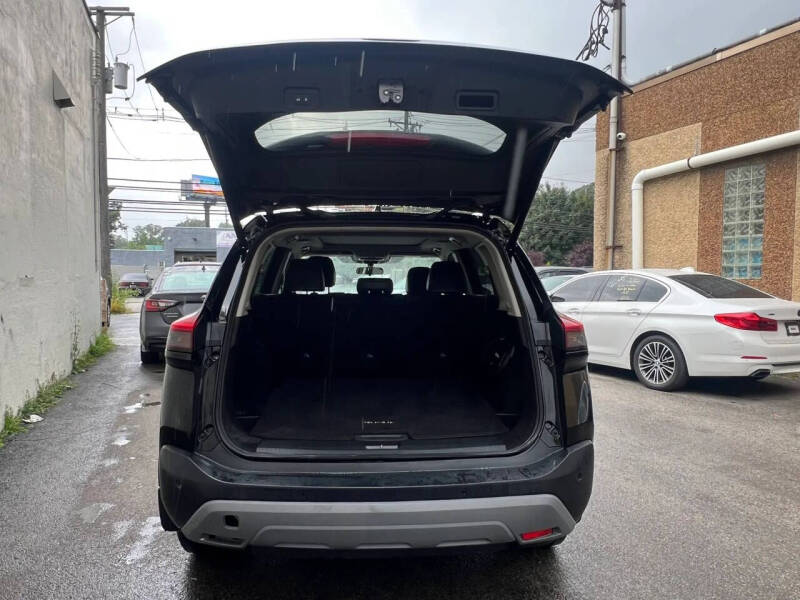 2021 Nissan Rogue SV