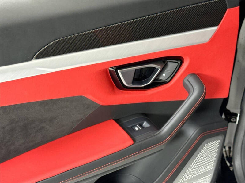 2020 Lamborghini Urus