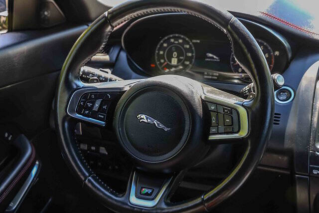 2020 Jaguar E-PACE P250 Checkered Flag Edition