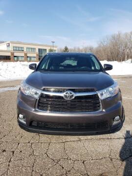 2015 Toyota Highlander for sale at ONG Auto in Farmington MN