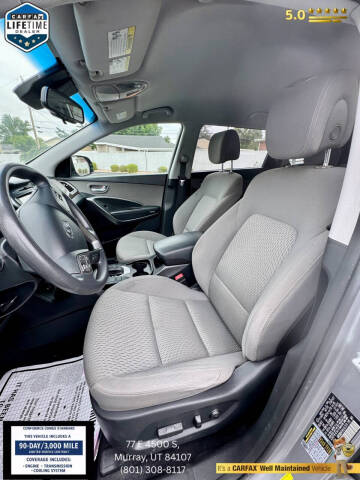 2017 Hyundai Santa Fe SE