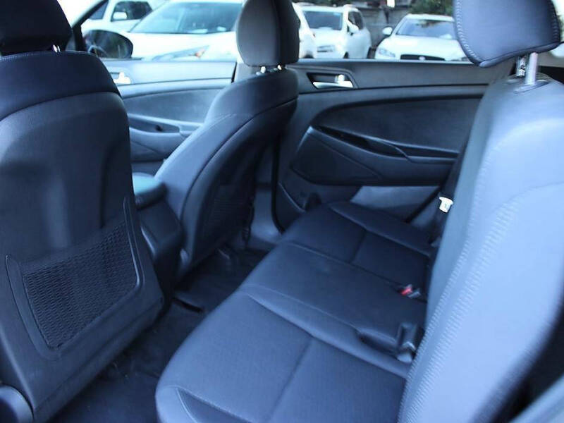 2021 Hyundai Tucson SE