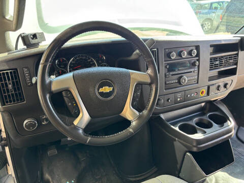 2017 Chevrolet Express 2500