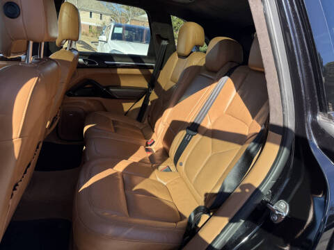 2016 Porsche Cayenne GTS