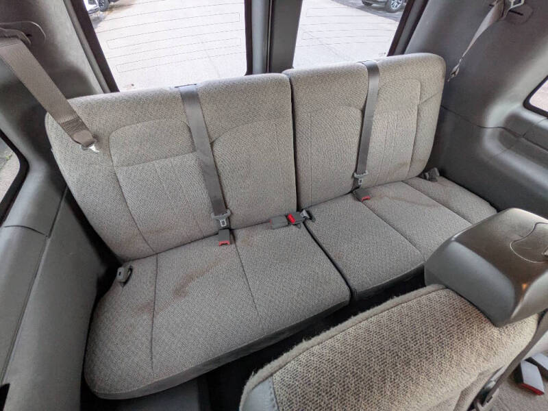 2023 GMC Savana LT 3500