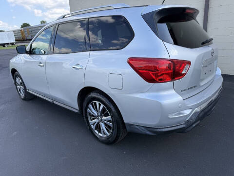 2018 Nissan Pathfinder SL