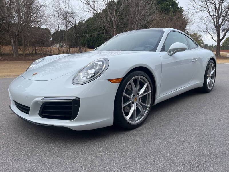 2018 Porsche 911 Carrera