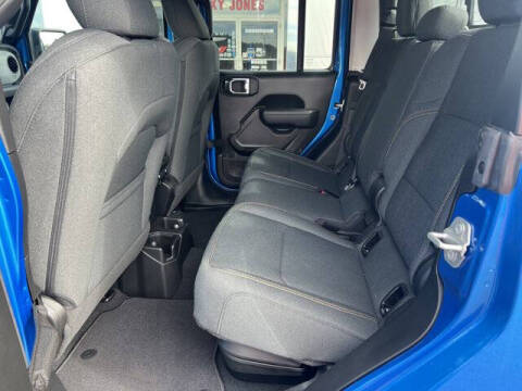 2024 Jeep Gladiator Sport S