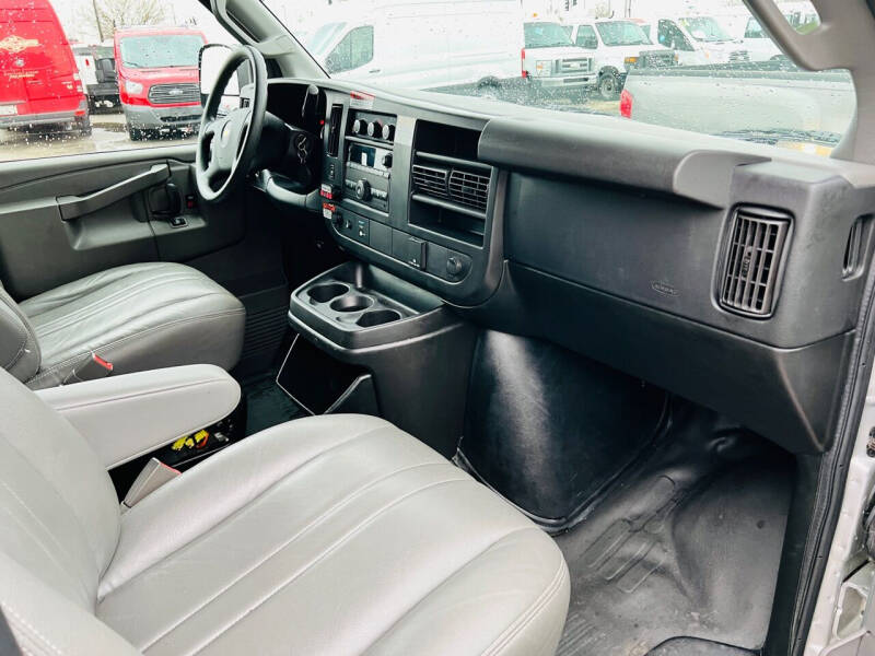 2017 Chevrolet Express LS 3500