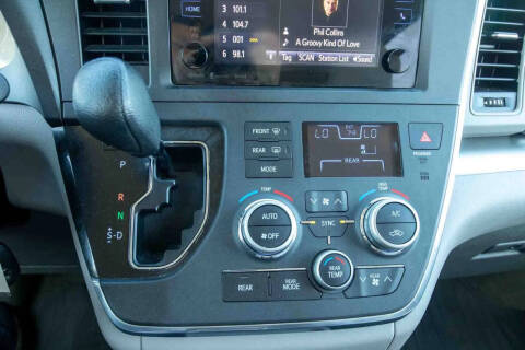 2017 Toyota Sienna