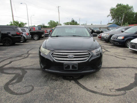 2015 Ford Taurus SE