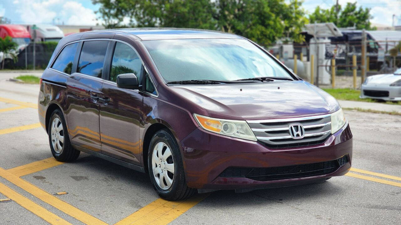 2012 HONDA Odyssey Minivan - $7,499