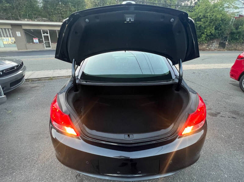 2012 Buick Regal Premium 1