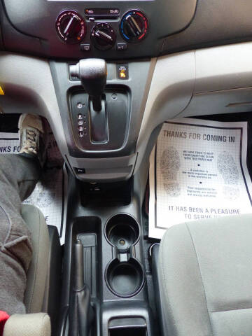 2021 Nissan NV200 SV