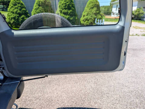 2004 Chevrolet Tracker