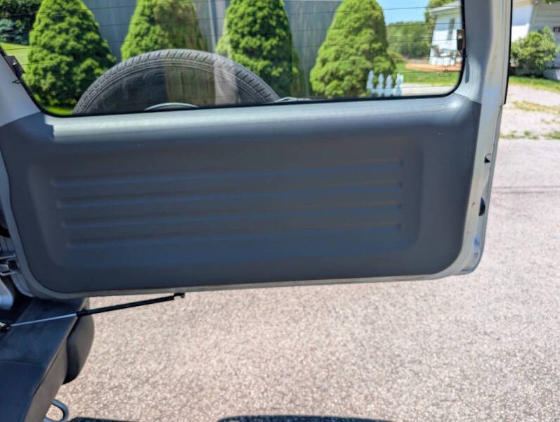 2004 Chevrolet Tracker