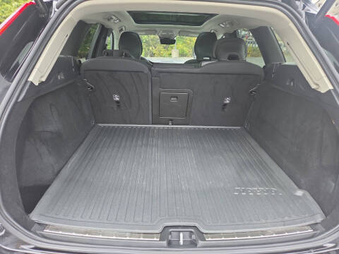 2023 Volvo XC60 B5 Core