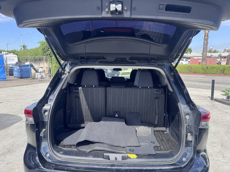 2021 Toyota Highlander L