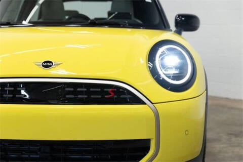 2025 MINI Hardtop 2 Door Cooper S Signature Trim